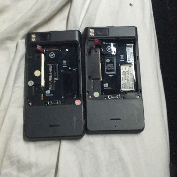 Motorola phone - Picture 2 of 4